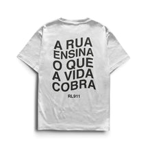 Camiseta A Rua Ensina