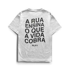 Camiseta A Rua Ensina